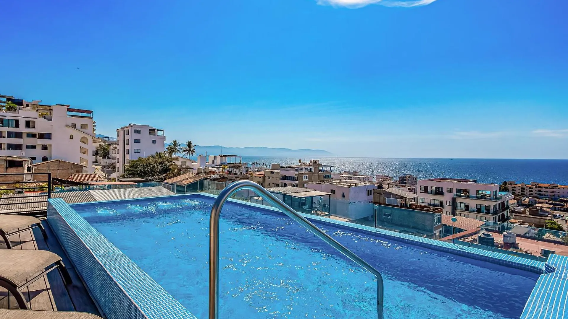 Horizon Cinco Apartment Puerto Vallarta