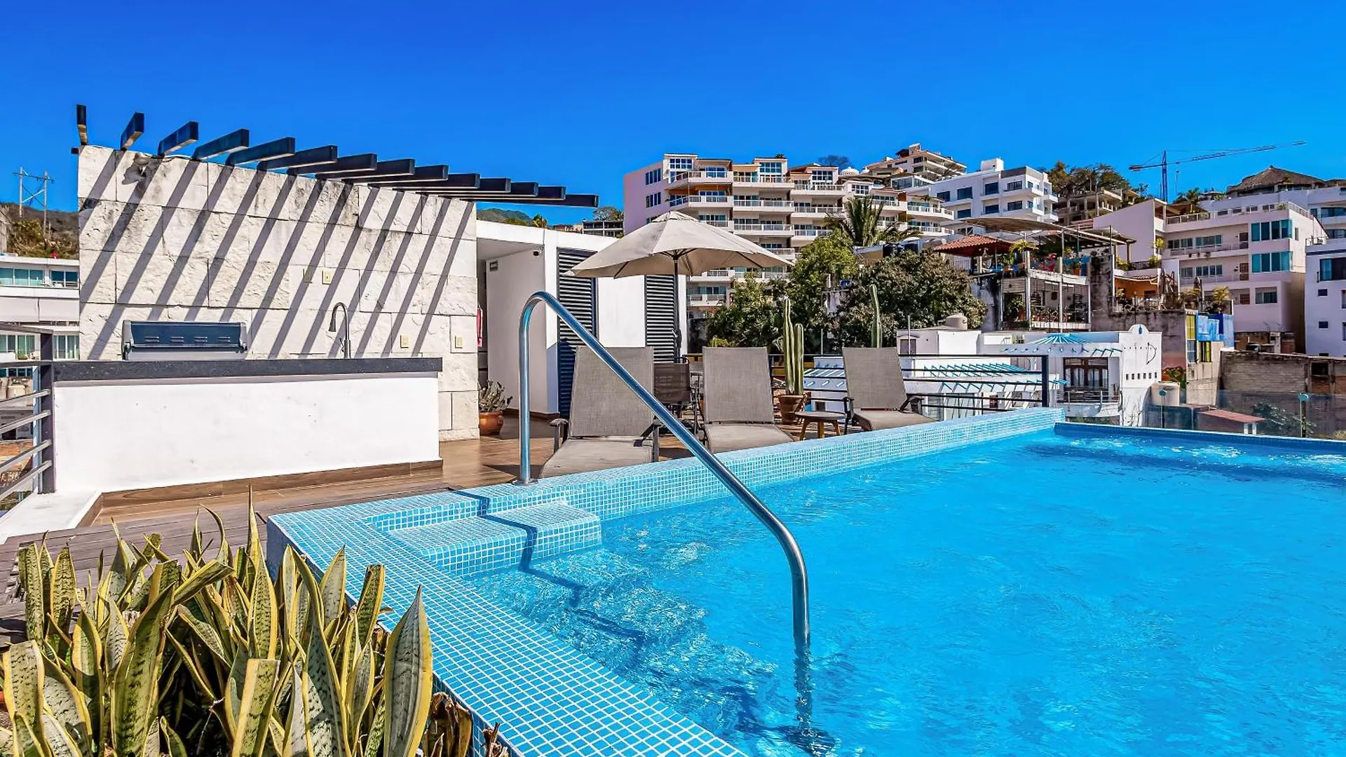 Horizon Cinco Apartment Puerto Vallarta